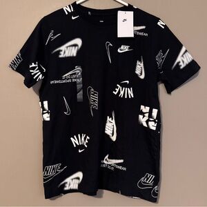 Nike Sportswear All Over Print Black & White Short Sleeve T-Shirt Youth XL NWT!